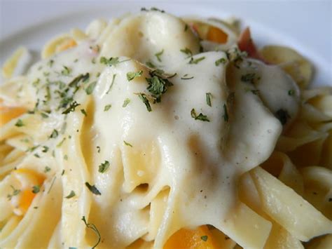 Pasta Con Bechamel De Calabacín Calabaza Y Jamón Recetas Abc