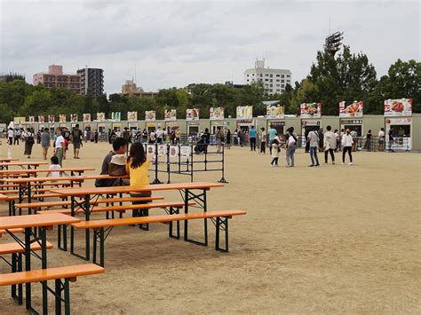 長居公園で「チキンフェス」 タッカルビや唐揚げなど、鶏料理が集結 あべの経済新聞