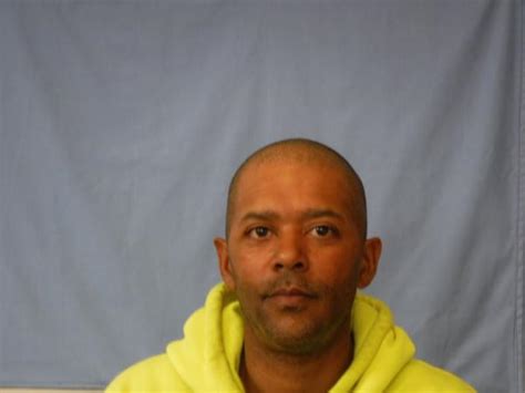 Marlon Andrew Major Sex Offender In Bowling Green Township OH 43760