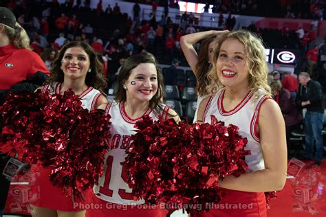 UGA Cheerleaders Bulldawg Illustrated Photos