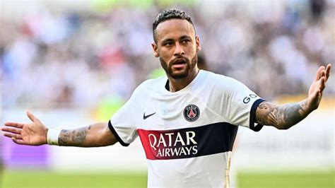 Neymar assina contrato Al Hilal da Arábia Saudita e vai ganhar