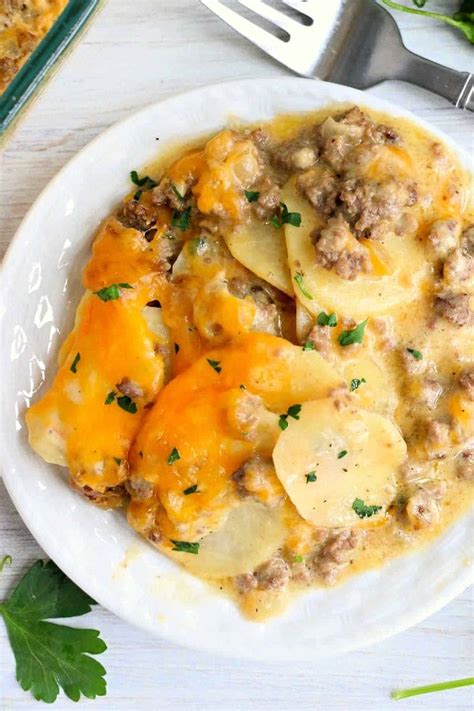 Easy Cheesy Hamburger Hotdish Potato Ground Beef Hotdish