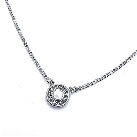 Givenchy ロゴ刻印 コイン ネックレス (GIVENCHY/ネックレス・ペンダント) 104084858【BUYMA】