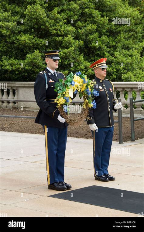 Wreaths Laying Hi Res Stock Photography And Images Alamy