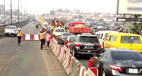 Motorists Commuters Agonise Over Slow Pace Of Work On Lagos Lbadan