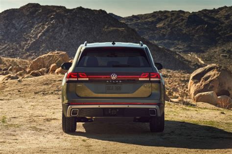 Volkswagen Atlas Peak Edition Gives Big Suv A Rugged Makeover