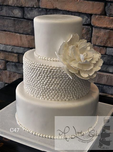 Fondant Pearl Wedding Cake Decorated Cake By Leo Cakesdecor