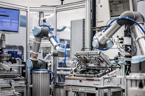 70 UR Cobots In Siemens Werk ROBOTIK UND PRODUKTION