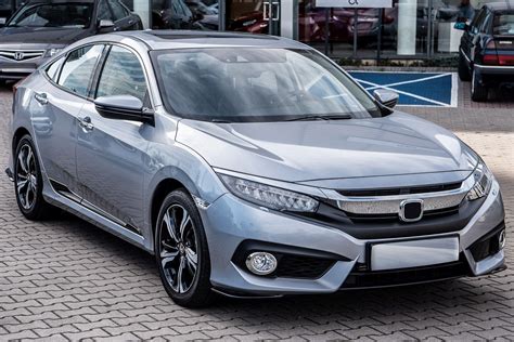 Honda Civic X Sedan Przed Liftingiem Ozdobne Listwy Grilla