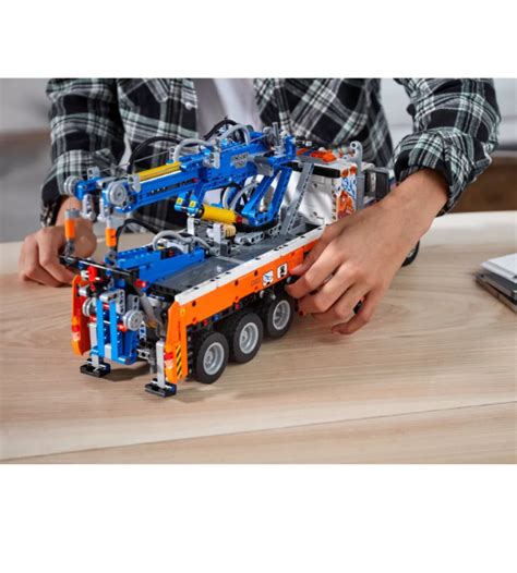 LE CAMION DE REMORQUAGE LOURD LEGO TECHNIC King Jouet Maroc