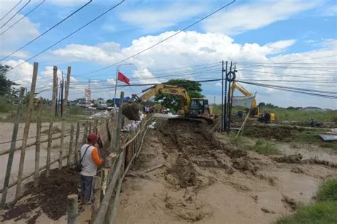 Tanggul Sungai Tuntang Diperbaiki Alat Berat Dikerahkan Untuk