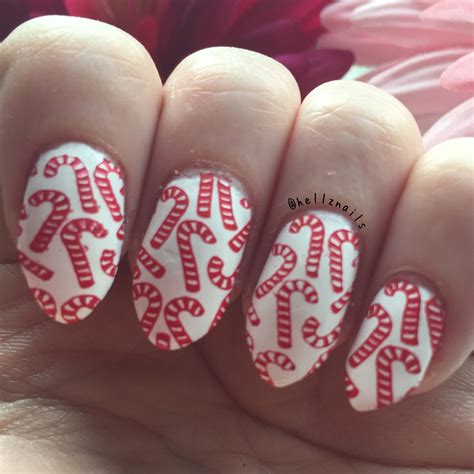 Blogmas Day 2 Candy Cane Christmas Nail Art Hellz Nails