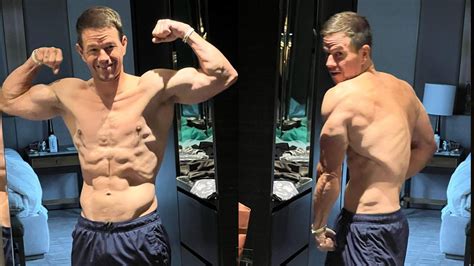 51 Yo Mark Wahlberg Shows Off Shredded Physique With Sculpted Abs