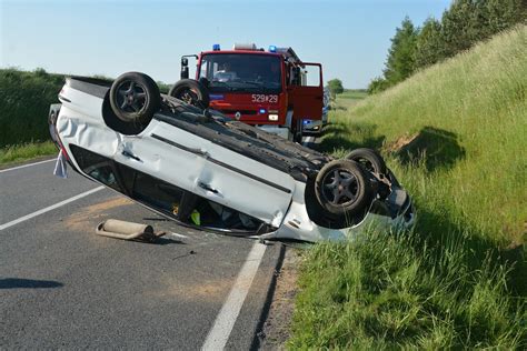 Poważny wypadek w Płociczu na DK 25 5 osób rannych w tym troje dzieci