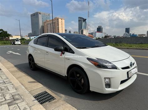 Prius Options Iv Sorla And Yellow Inside Price In