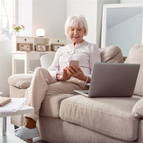 15 Warning Signs Of A Scam Targeting Seniors Personal Finance Advice