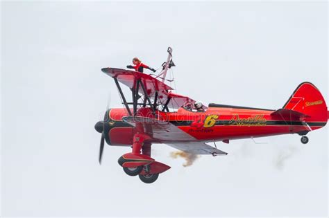 Wingwalker Danielle On The Aircraft Boeing Stearman Editorial Stock