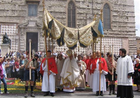 Corpus Domini Cos E Cosa Si Celebra Significato E Origini