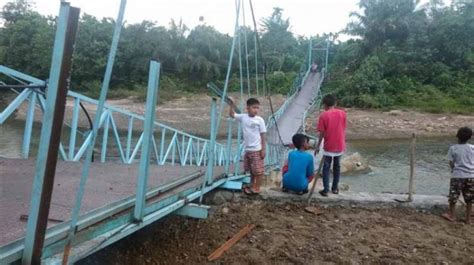 Jembatan Ambruk Sembilan Pekerja Luka Luka