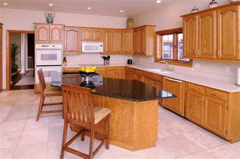 Kitchen Tile Floors With Oak Cabinets Flooring