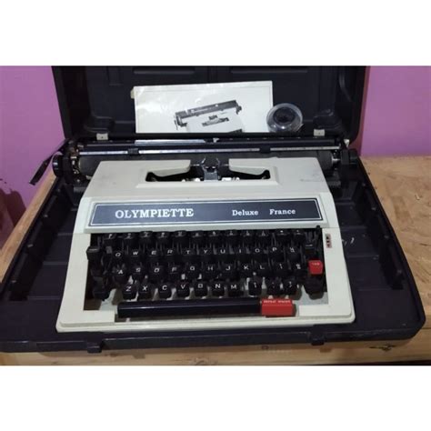 Jual Mesin Tik Manual Olympiette Deluxe France | Shopee Indonesia