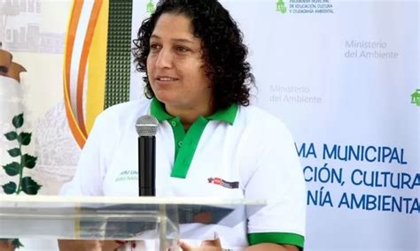 Ministra Del Ambiente Pide Que No Se Paralicen Actividades En El Valle