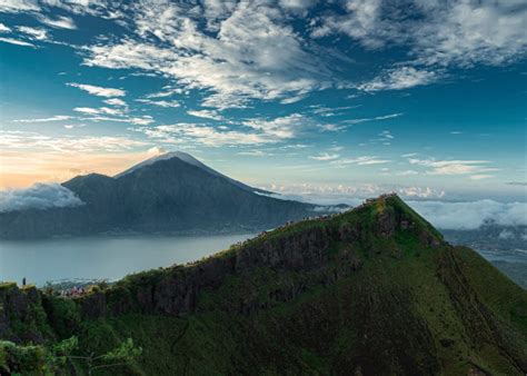 Volcanoes & mountains in Bali: Top 8 hiking trails | Honeycombers Bali