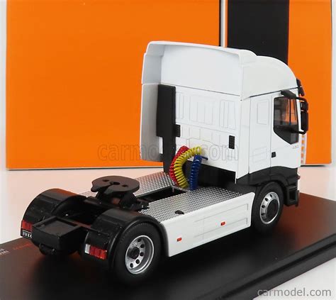 IXO MODELS TR119 Escala 1 43 IVECO FIAT STRALIS TRACTOR TRUCK 2 ASSI