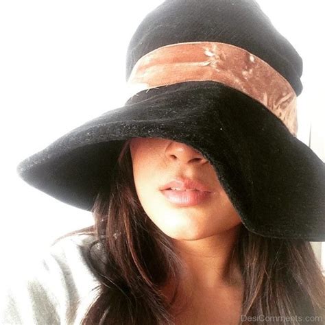 Richa Chadda Wearing Hat Desi Comments