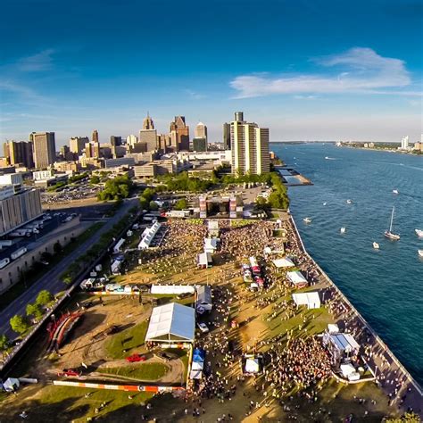 Ralph C. Wilson, Jr. Centennial Park Photo Gallery | Detroit Riverfront ...