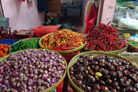 Harga Sembako Di Pasar Naik Pemkot Jakbar Permintaan Masyarakat Tinggi