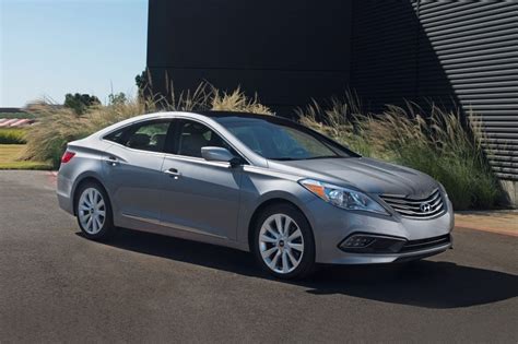 Used 2017 Hyundai Azera Prices, Reviews, and Pictures | Edmunds