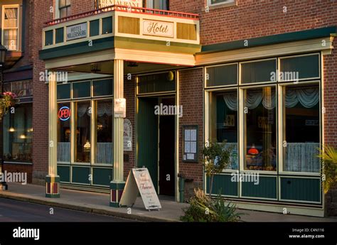 Historic Hotel Millersburg in Millersburg, Ohio Stock Photo - Alamy