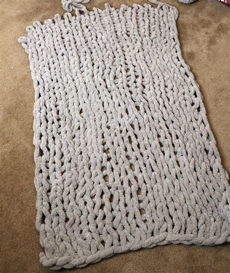 Easy Chunky Hand Knitted Blanket In One Hour 8 Steps With Pictures