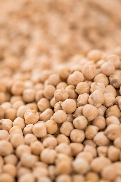 Premium Photo Chickpeas Closeup Shot Selective Focus