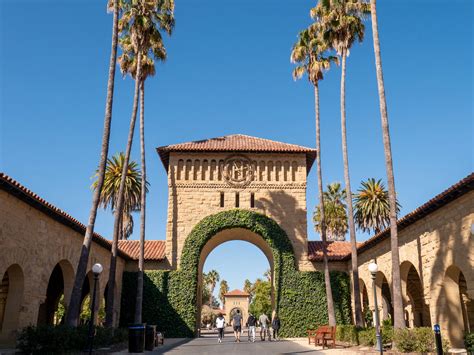 Stanford Graduate Student Workers Launch Unionization Effort