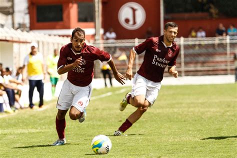 Moleque Enfrenta O S O Bernardo Clube Atl Tico Juventus