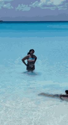 Move Beach GIFs | Tenor