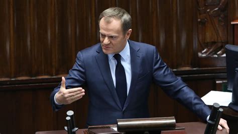 Tusk Premier Polskiej Biedy Politycy Pis Przypominaj