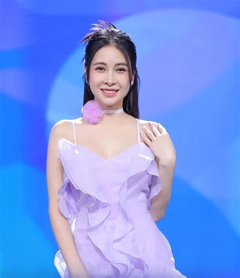 Ảnh hotgirl Hương Mai bikini khoe dáng nuột nà mới nhất