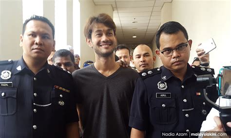 Actor Farid Kamil Claims Trial To 4 Charges