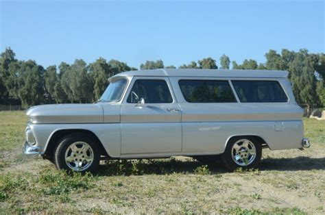 Chevrolet Suburban 2 Door Suburban 1966 Silver For Sale C1466z136335