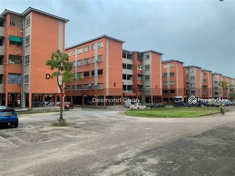 Taman Pulai Utama Flat Tina Moore