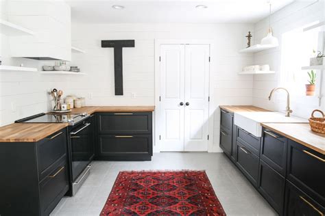 Black Kitchen Ideas