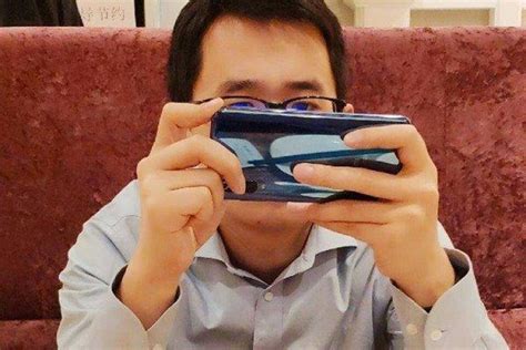 Xiaomi Mi 9 spotted in the wild with triple camera system