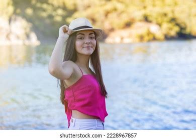 2 210 216 Adult Brunette Girl Images Stock Photos 3D Objects Vectors Shutterstock
