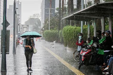 BMKG Hujan Lebat Berpotensi Terjadi Di Beberapa Daerah Di Indonesia