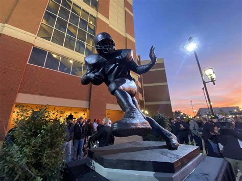 Oklahoma State Unveils Barry Sanders Statue | Pistols Firing