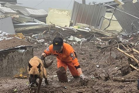 Longsor Dan Banjir Di Korea Selatan 26 Orang Tewas 15 Mobil Masih