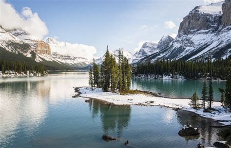 Beautiful Spirit Island In Maligne Lake Jasper National Park Canada